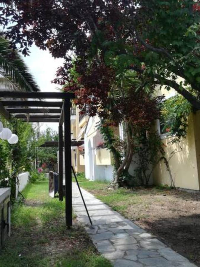 Melina Apartments Нікіті Екстер'єр фото