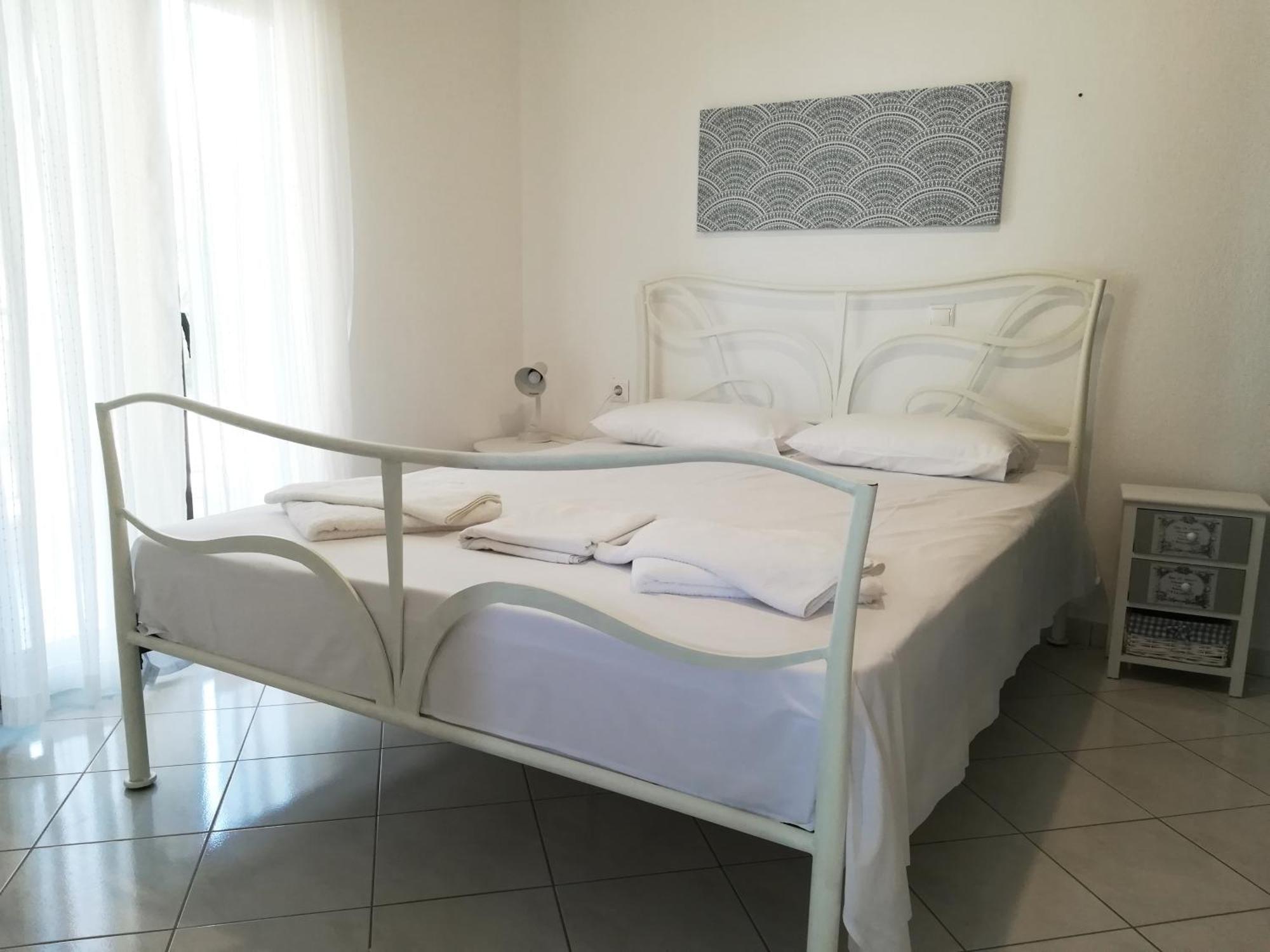 Melina Apartments Нікіті Екстер'єр фото