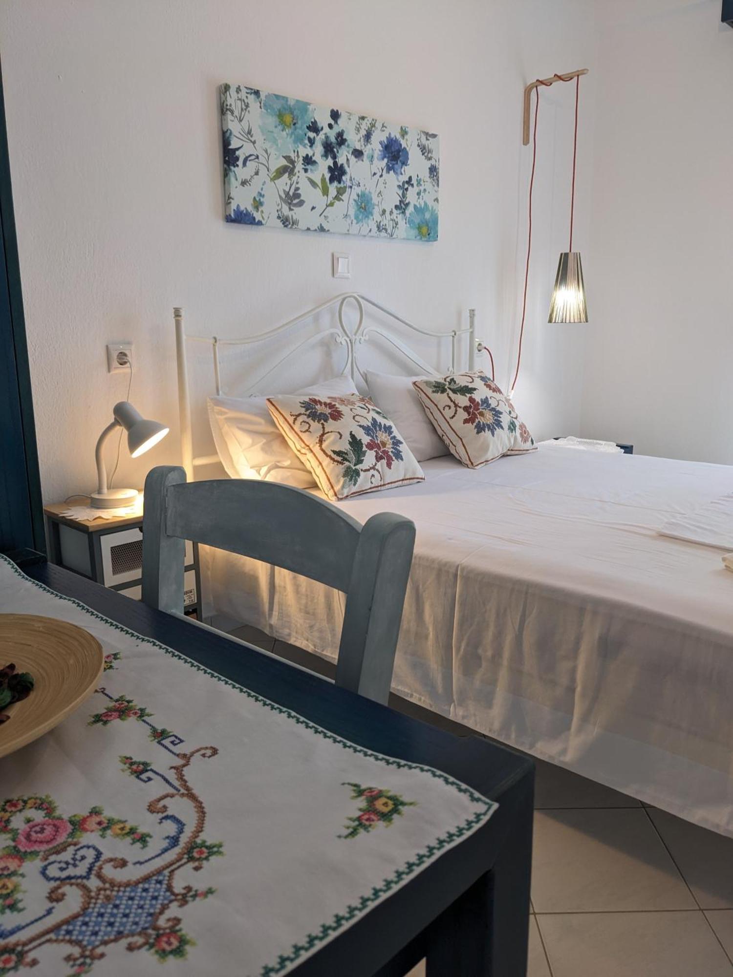 Melina Apartments Нікіті Екстер'єр фото